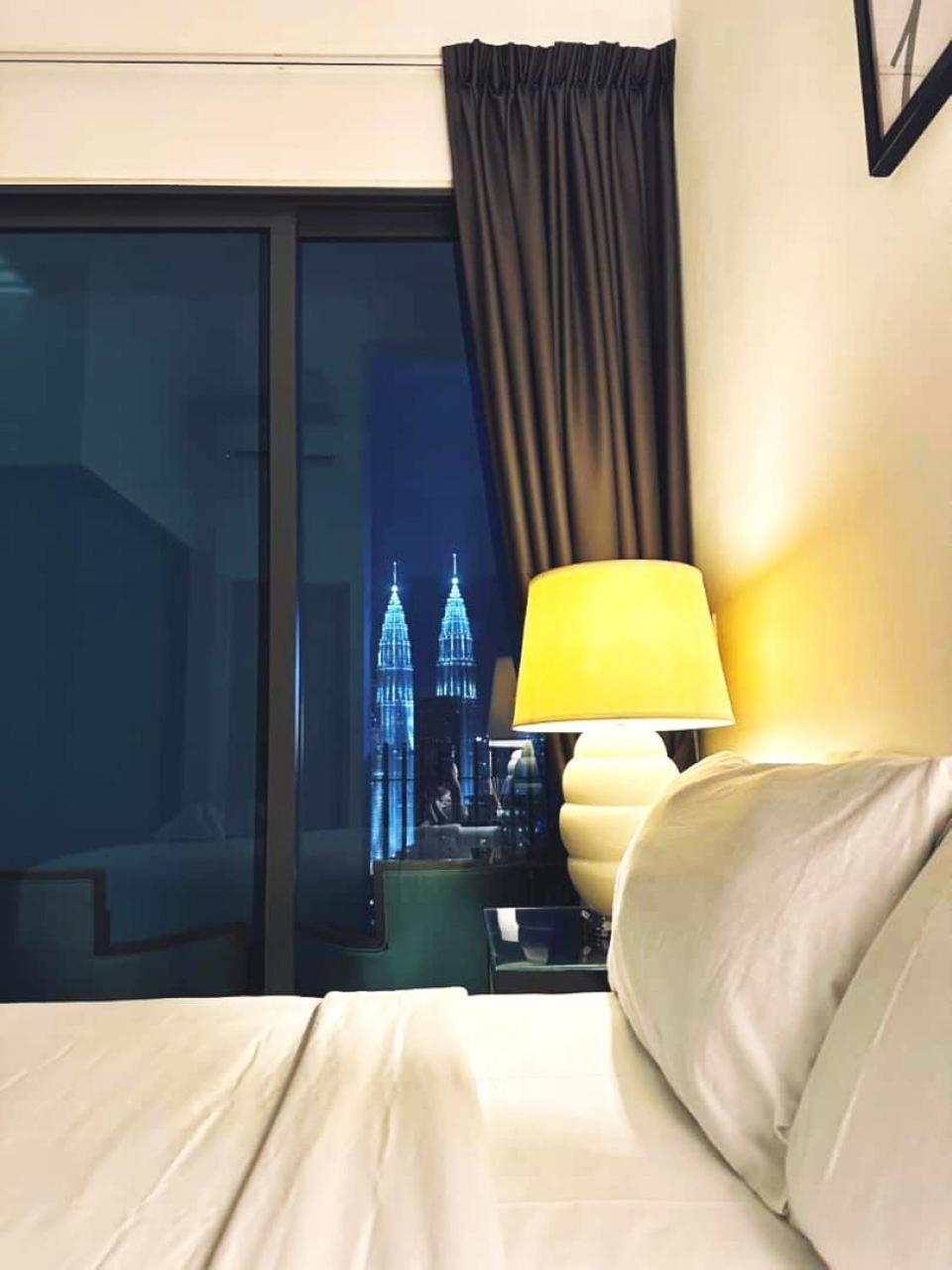 The Luxe Colony Klcc By Sky Pool Lägenhet Kuala Lumpur Exteriör bild